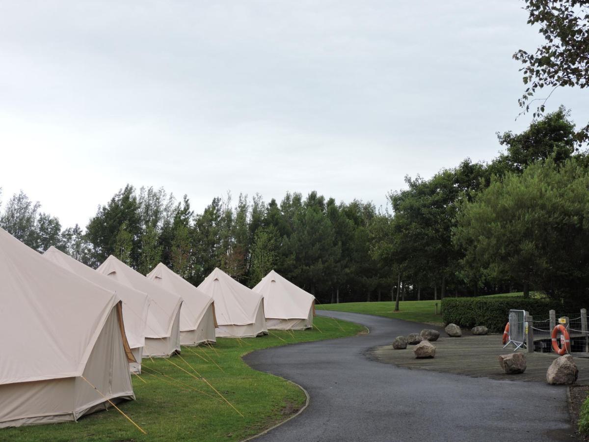 Edinburgh Festival Camping Hotel Ingliston Exterior photo